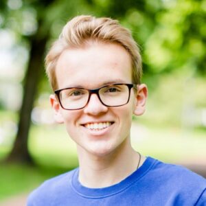 Hier ist ein Portrait-Bild von Silas Haake aus dem Jahr 2020 zu sehen.